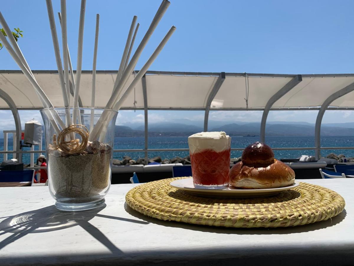 Bed And Beach Μεσίνα Εξωτερικό φωτογραφία